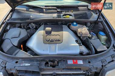 Седан Audi A6 2002 в 