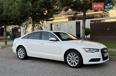 Седан Audi A6 2014 в 