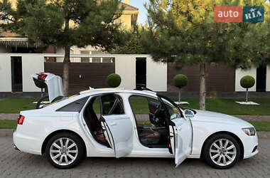 Седан Audi A6 2014 в 
