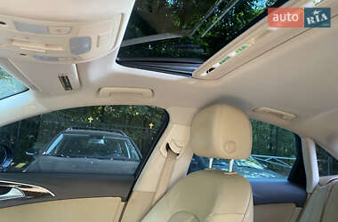 Седан Audi A6 2012 в 