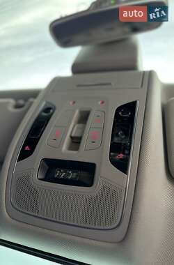 Седан Audi A6 2016 в 