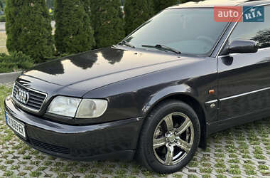 Седан Audi A6 1995 в 