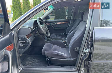 Седан Audi A6 1995 в 