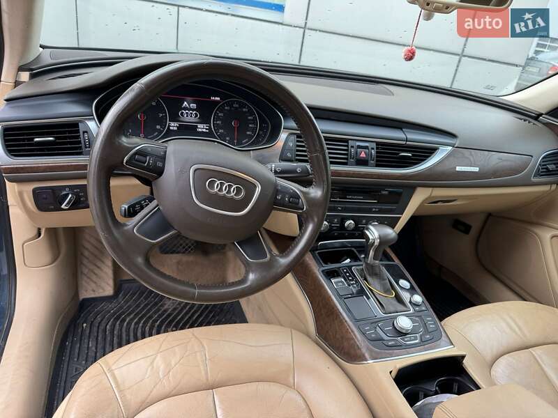 Седан Audi A6 2011 в Буче
