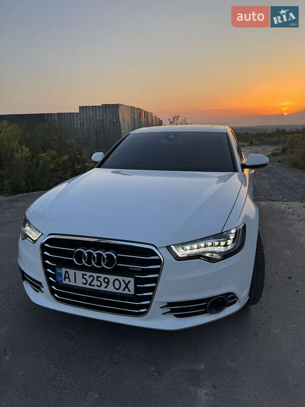 Седан Audi A6 2014 в Рівному