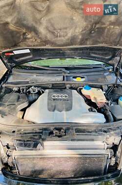 Седан Audi A6 2001 в 