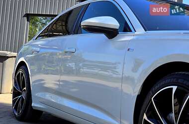 Седан Audi A6 2019 в 