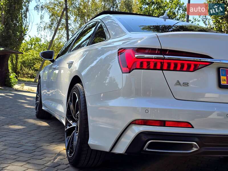 Седан Audi A6 2019 в Першотравенске