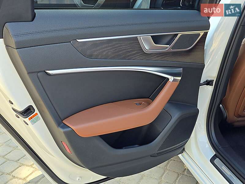 Седан Audi A6 2019 в Першотравенске