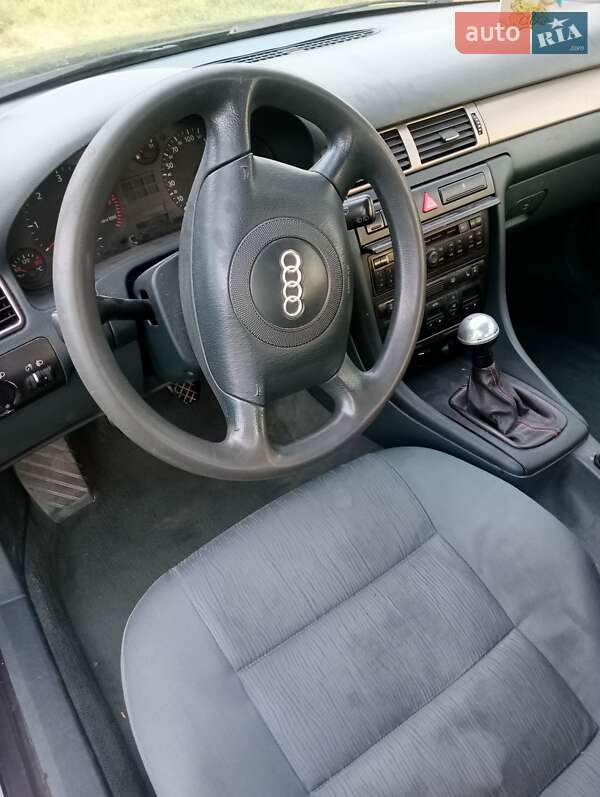 Універсал Audi A6 1999 в 