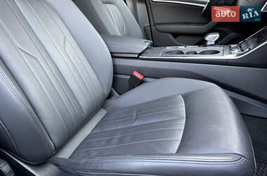 Универсал Audi A6 2019 в 