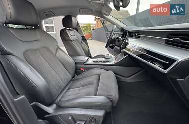 Седан Audi A6 2021 в 