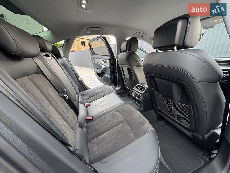 Седан Audi A6 2021 в Мукачевому