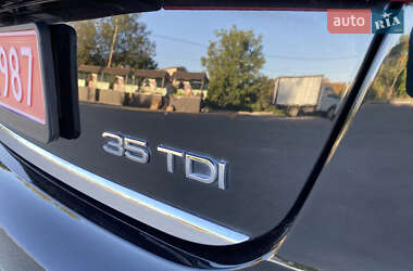 Седан Audi A6 2015 в 
