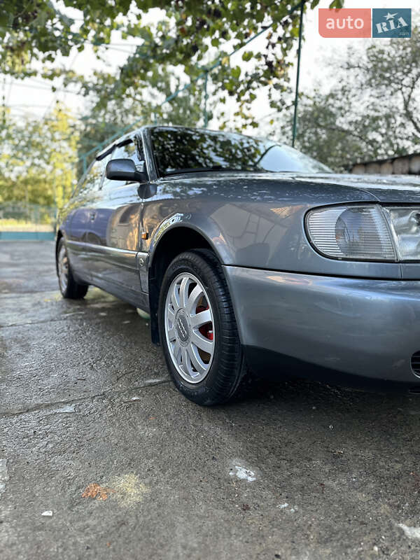 Седан Audi A6 1996 в Тульчині