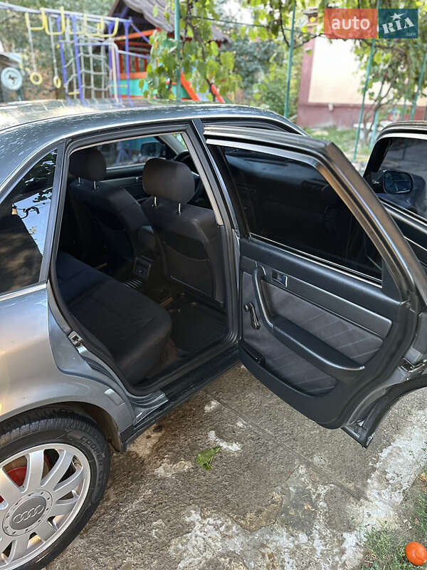 Седан Audi A6 1996 в Тульчині