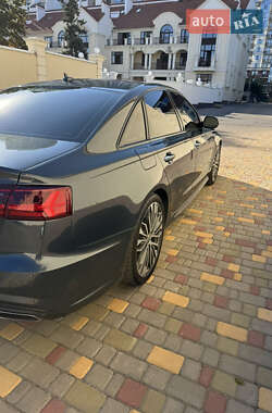 Седан Audi A6 2016 в 