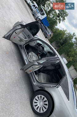 Седан Audi A6 2004 в 