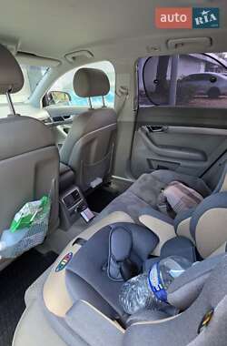 Универсал Audi A6 2005 в  фото 4 Универсал Audi A6 2005 в