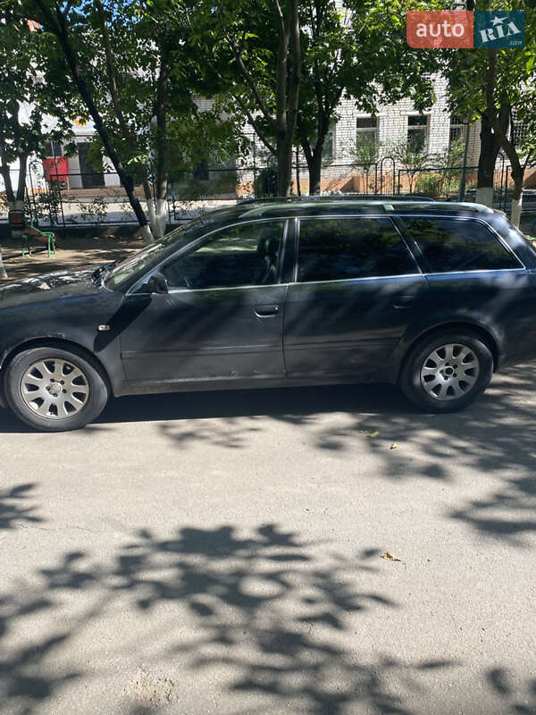 Універсал Audi A6 2002 в Южноукраїнську