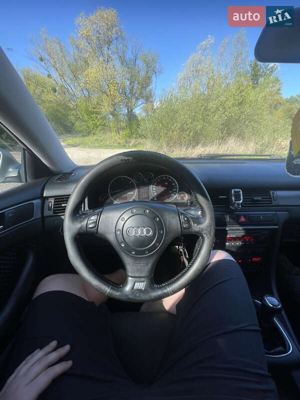 Седан Audi A6 2003 в Чернівцях