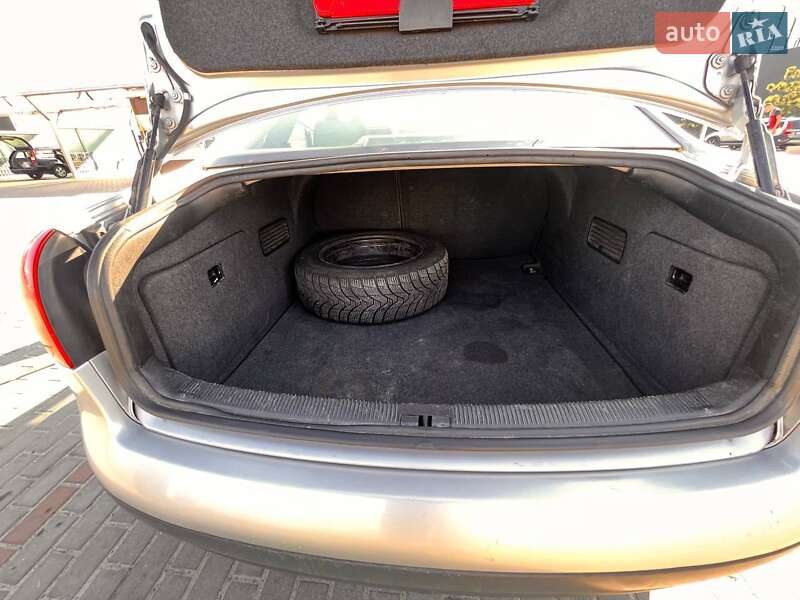 Седан Audi A6 1999 в Крюковщине