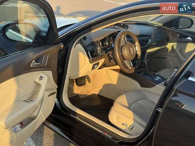 Седан Audi A6 2015 в Киеве