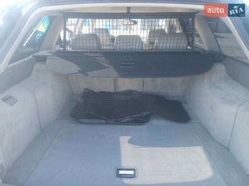 Универсал Audi A6 2001 в Решетиловке