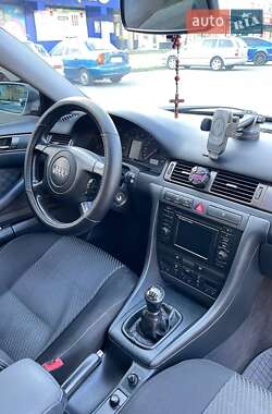 Седан Audi A6 2001 в 