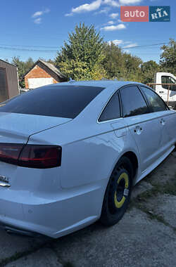 Седан Audi A6 2015 в 