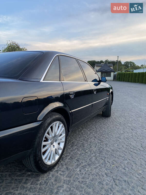 Седан Audi A6 1995 в Львове