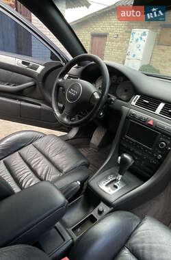 Универсал Audi A6 2004 в 