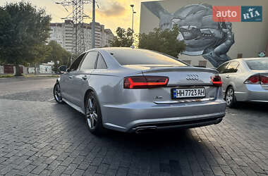 Седан Audi A6 2015 в 