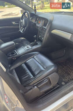 Седан Audi A6 2004 в 