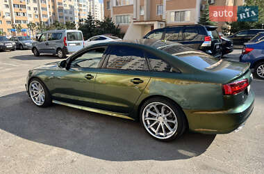 Седан Audi A6 2018 в 