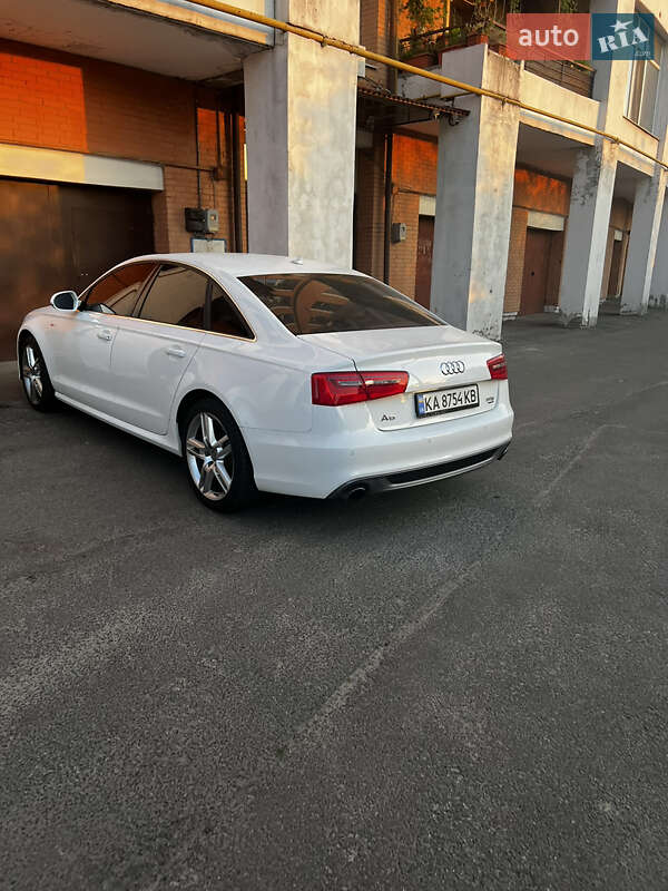 Седан Audi A6 2011 в Киеве