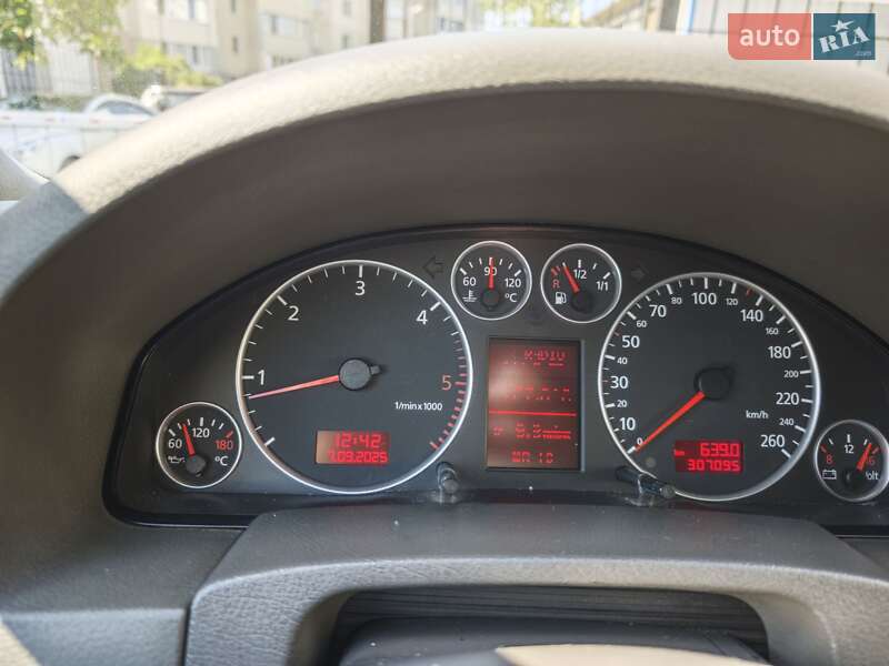 Седан Audi A6 2002 в Одессе