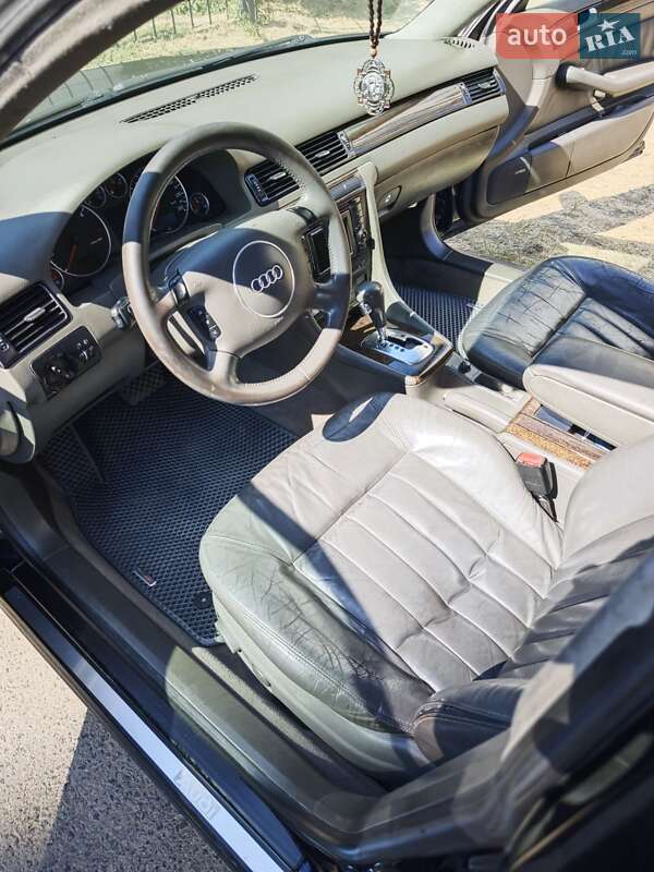 Седан Audi A6 2002 в Одессе