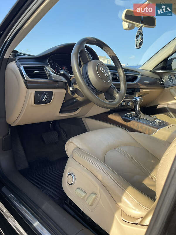 Седан Audi A6 2011 в Киеве