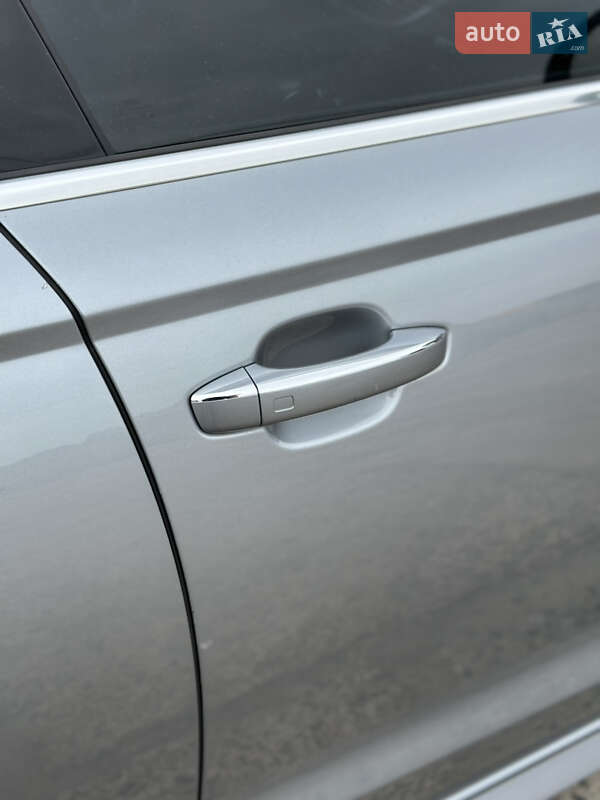 Седан Audi A6 2015 в Владимире