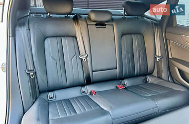 Седан Audi A6 2019 в 