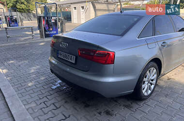 Седан Audi A6 2012 в 
