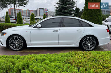 Седан Audi A6 2015 в 