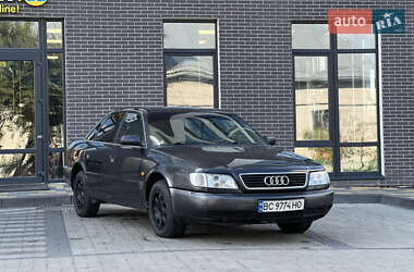 Седан Audi A6 1996 в Жовкві