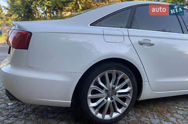 Седан Audi A6 2012 в 