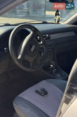 Седан Audi A6 2001 в 