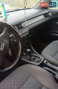 Седан Audi A6 1999 в 