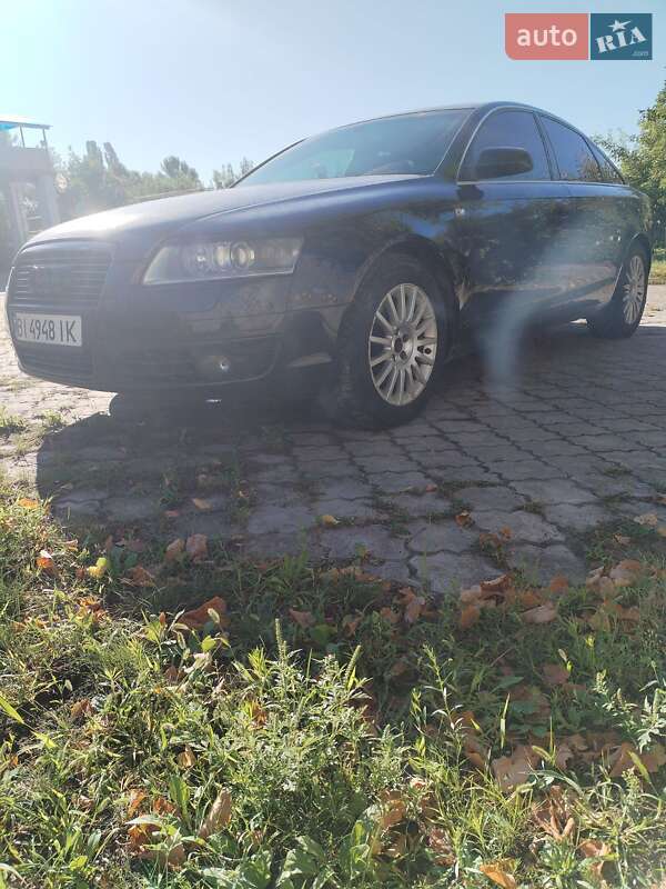 Седан Audi A6 2004 в Барышевке