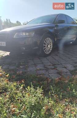 Седан Audi A6 2004 в 