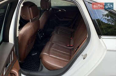Седан Audi A6 2015 в 
